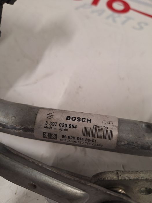 Моторче - механизъм предни чистачки Citroen Berlingo  -Peugeot Partner