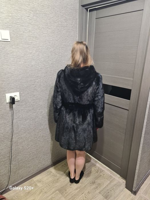 Продам Норковую шубу