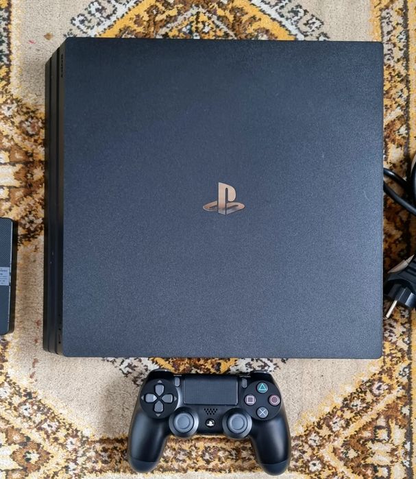 PlayStation 4 pro 4kUltraHD  1 TB 9.0 Goldhen