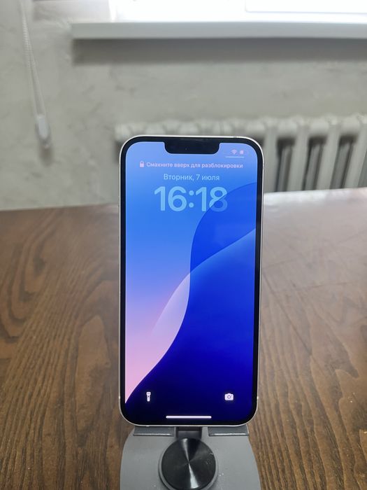 iPhone 13 в идеальном состоянии