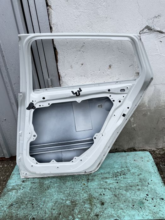 Задна дясна врата за Volvo V60 Волво В60  2013-2018г