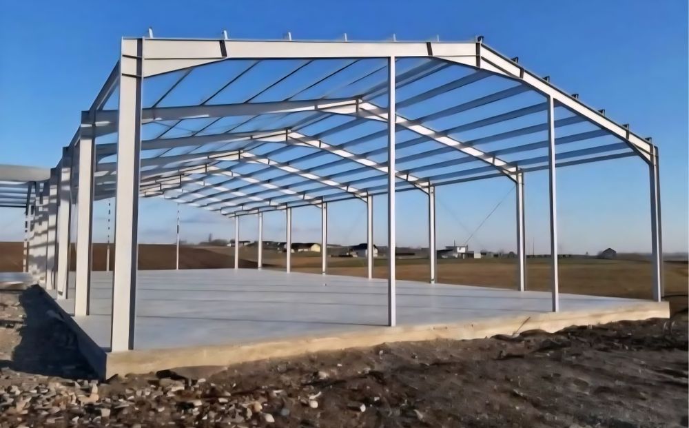 structura metalica 18x50x4. conține:
Stâlpii,
Ferme 
Pene acoperis si