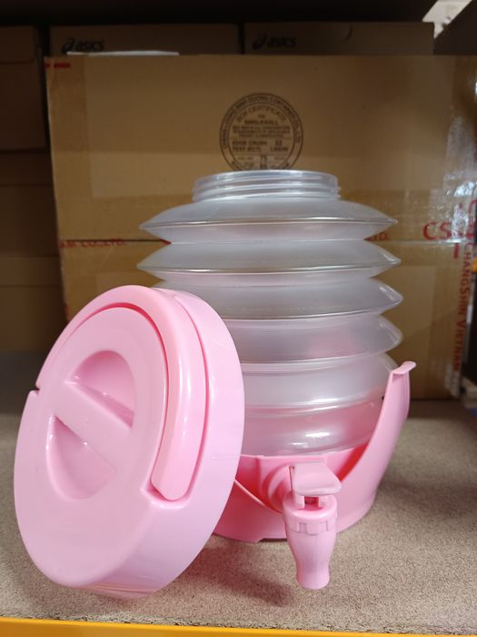 Преносим сгъваем диспенсър за вода сгъваема туба с кранче