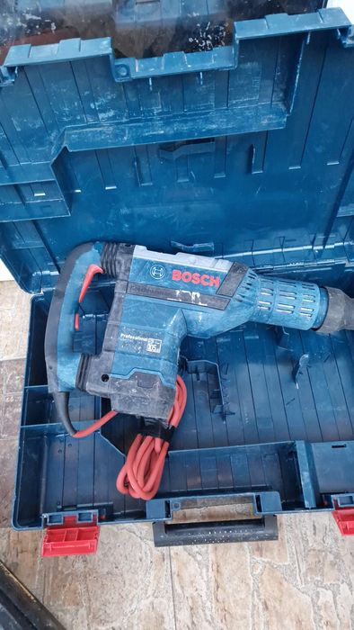 Ciocan demolator Bosch GSH 7 VC