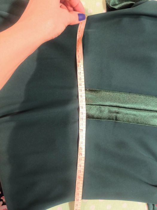 Платье нарядное с шелковой вставкой