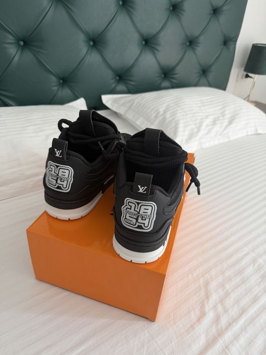 lv skate black 42/43