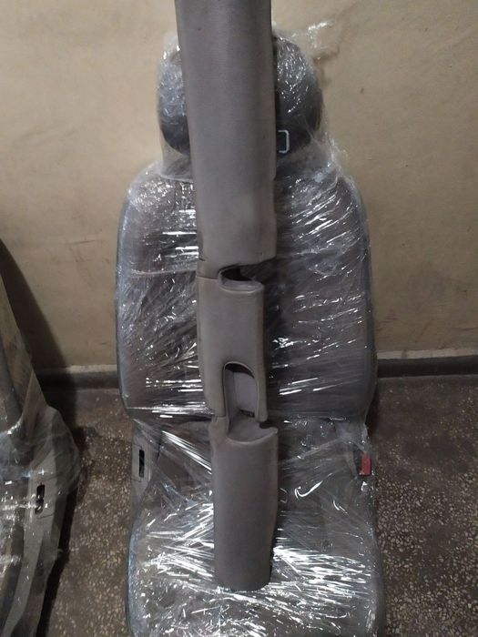 Салон за Мерцедес с220