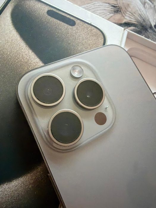 iPhone 15 Pro, 256 gb