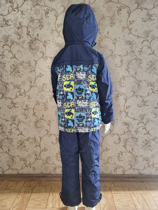 Куртка+комбинезон 104 р Весна