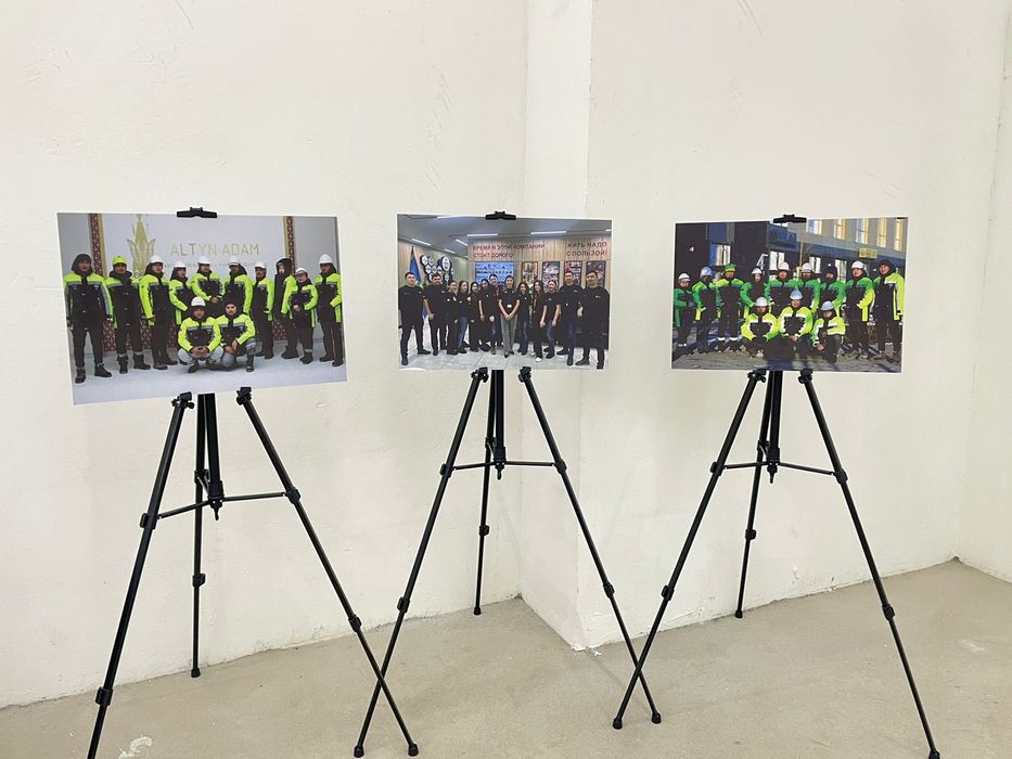 Прокат аренда мольберт стойка дёшево