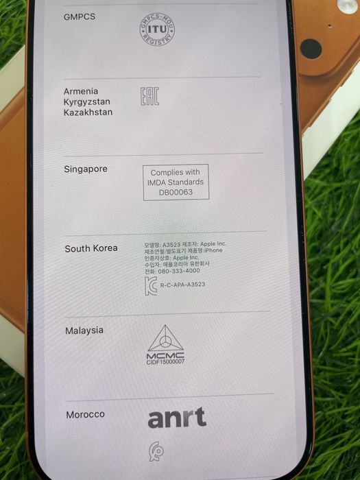 Смартфон Apple iPhone 17 Pro оранжевый orange