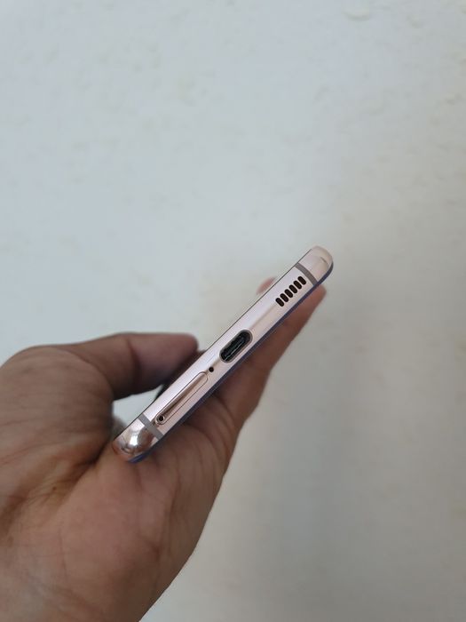 Samsung s21        Argnal