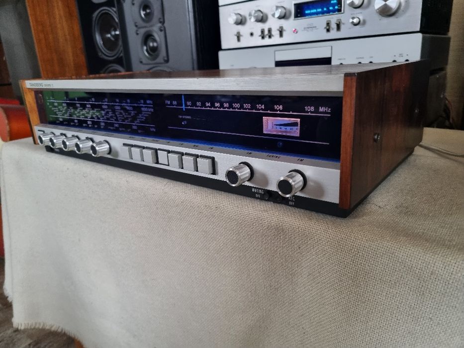 Tandberg Solvsuper 12. 15 watts/canal. Impecabil.