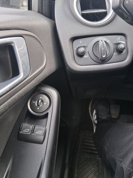 Vand Ford Fiesta 2013