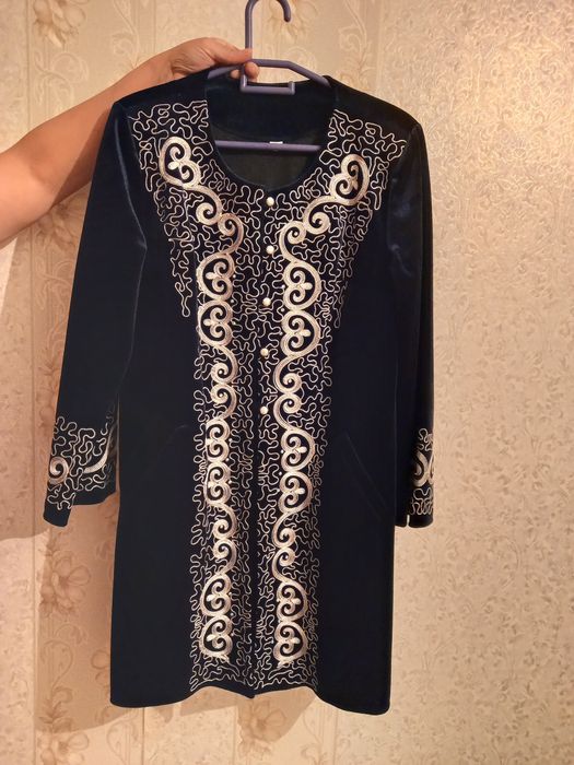 Казахский женский шапан