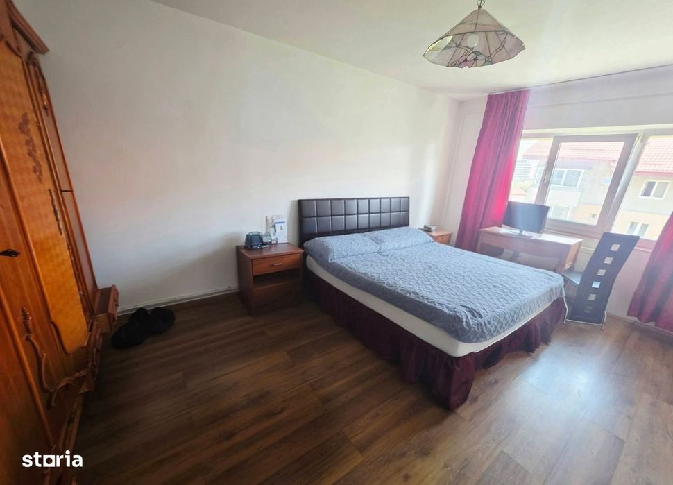 Inchiriez 2 camere Racadau pet friendly cu parcare