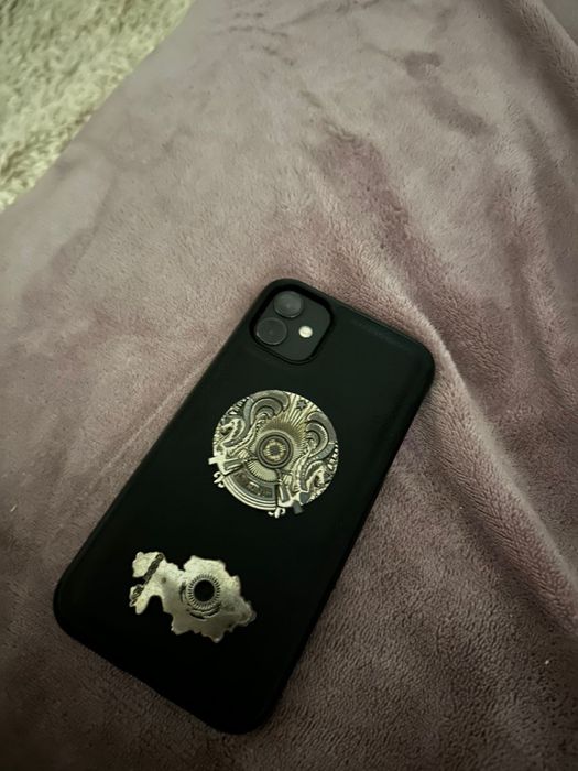 iphone 11 идеал……..