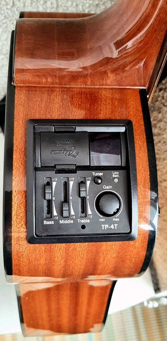 Ел.-акустична 12-струнна китара Takamine G Series с колан и куфар