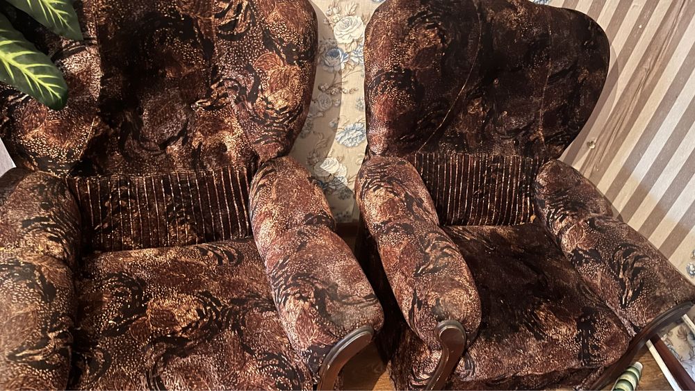 Продам кресла по 2000 тенге