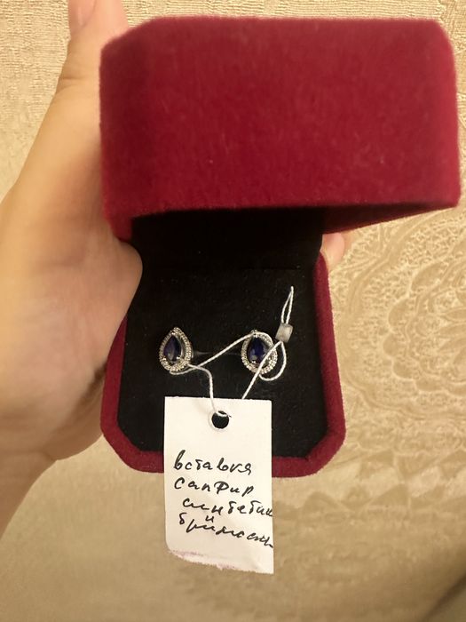 Продаю серьги ZEN сапфир с бриллиантом