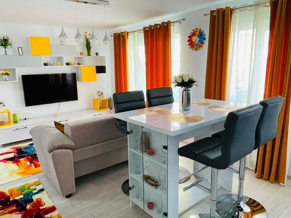 Studio de inchiriat etaj 1 Brasov 40 mp Coresi Top City parcare mobilt si utilat