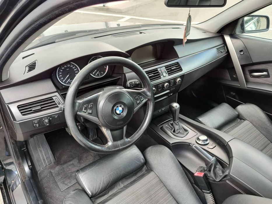 Vând BMW e60 525d