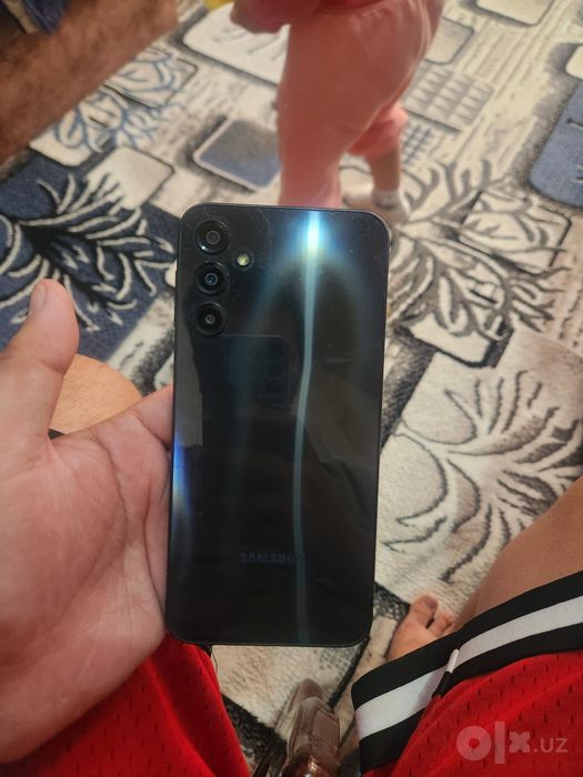 Samsung a 24 ideal Rodnoy tel