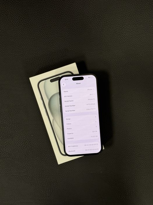 Продавам отличен iPhone 15 20 цикъла