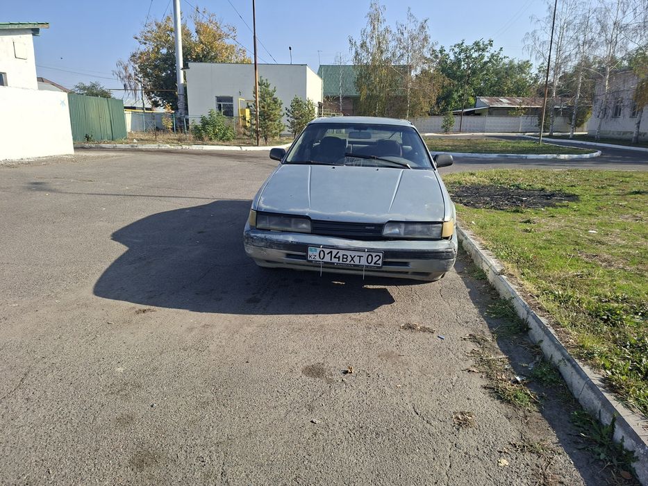 Мазда 626 2.0 литровый
