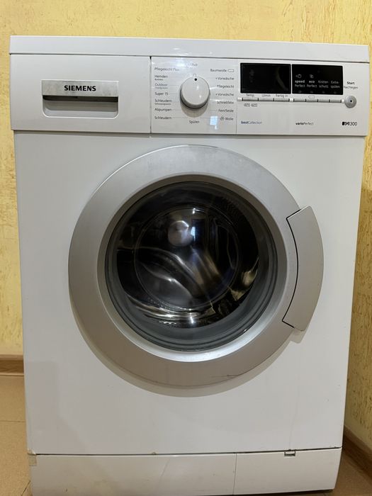 Продавам пералня Siemens.