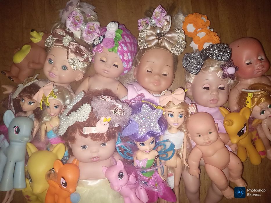 Набор больших кукол и аксессуаров