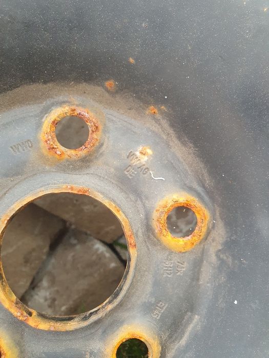 Roata completa 215 55 r16 bridgestone