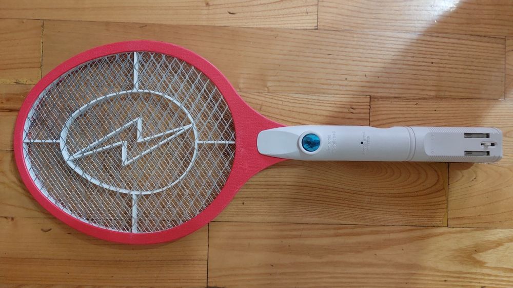 Электромухобойка электрическая мухобойка ловец мух, комаров, насекомых