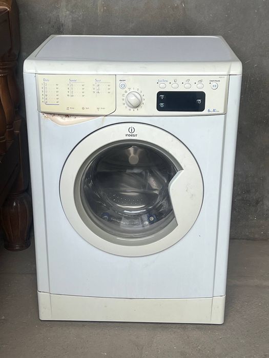 Kir moshina Sotiladi Indezit 100$