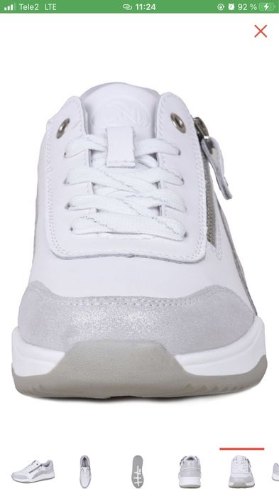 Продам кроссовки женские