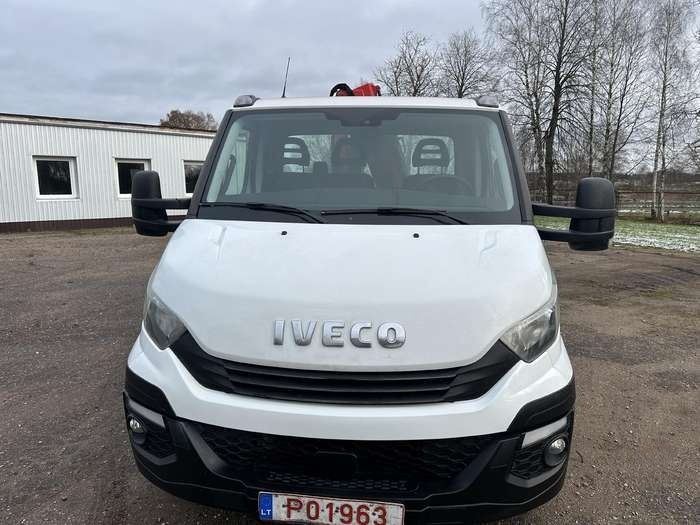 Iveco 70c18,baculabil +macara 2t