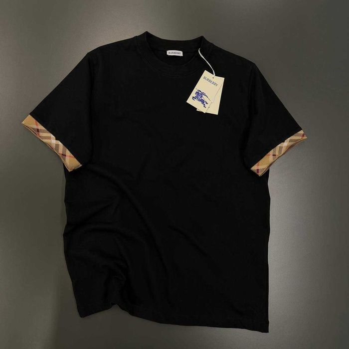 Модерни мъжки тениски MARCELO BURLON – стил, комфорт и перфектна визия за лятото!