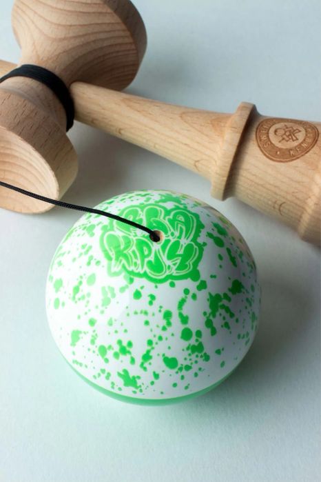 Kendama Sweets Splatter Split Green PJ France Squad ,Legend Shape