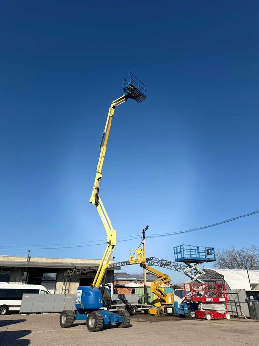 Inchiriez nacela Diesel cu brat articulat pentru teren accidentat