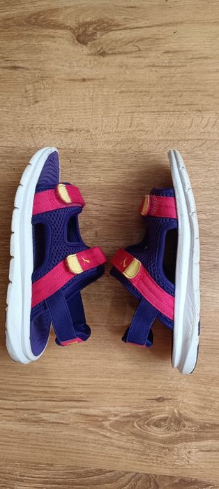 Puma сандали.   .