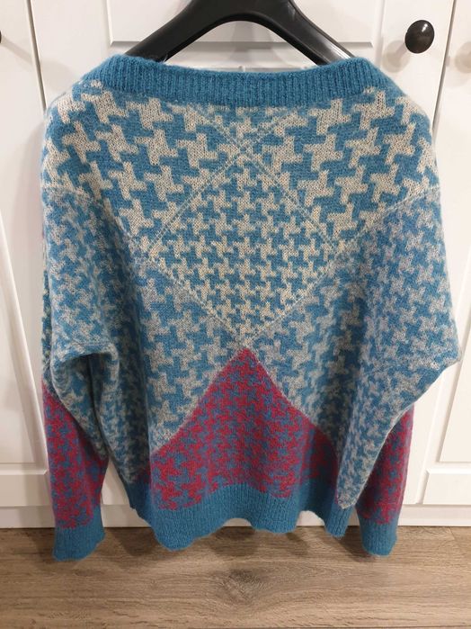 Пуловери Benetton и Sisley