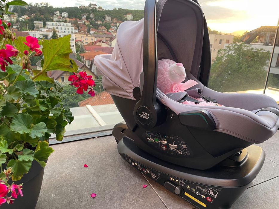 Britax romer  baby safe Cor + baza isofix