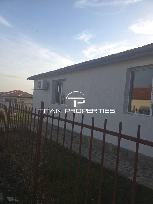 НОВО! Едноетажна къща в гр. Каблешково