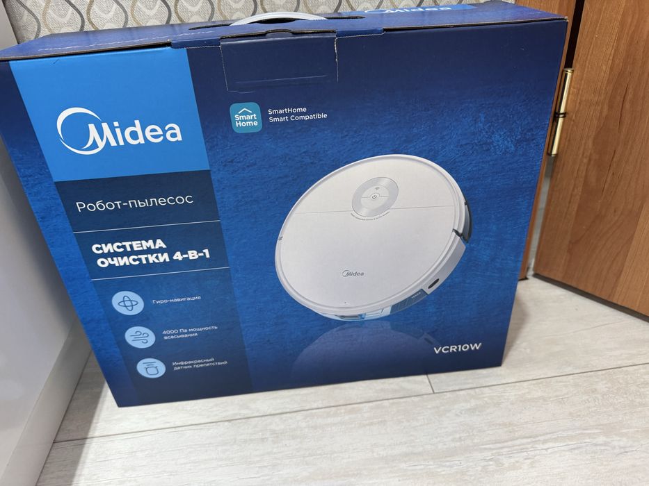 Робот пылесос Midea