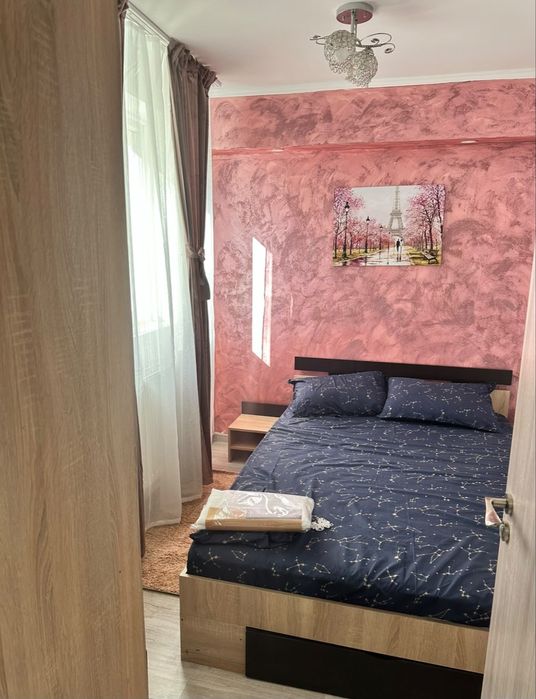 Vand apartament 3 camere Baicului