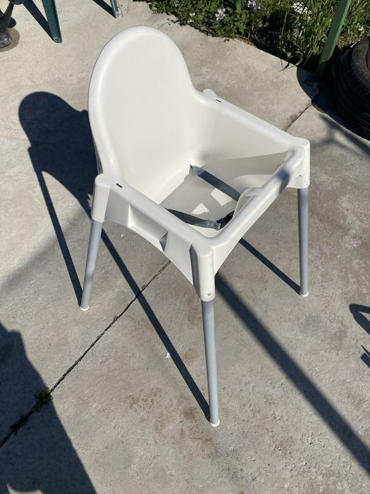 столче за хранене с предпазен колан ANTILOP