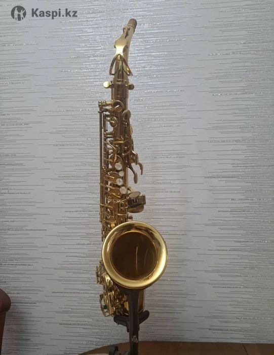 Саксофон альт Allora