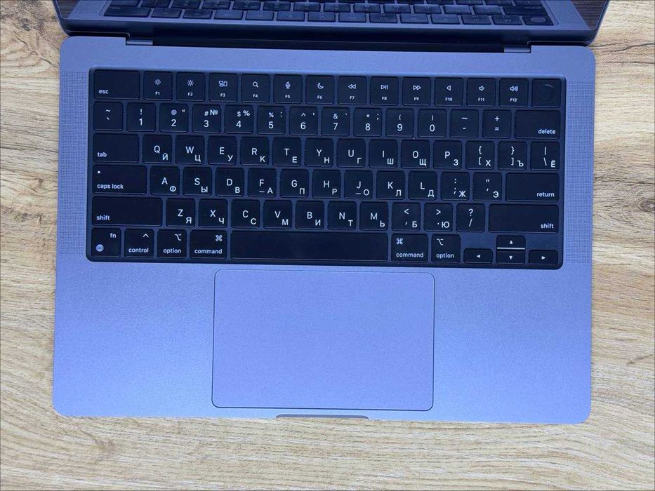 Macbook Pro M3 14 inch srochna