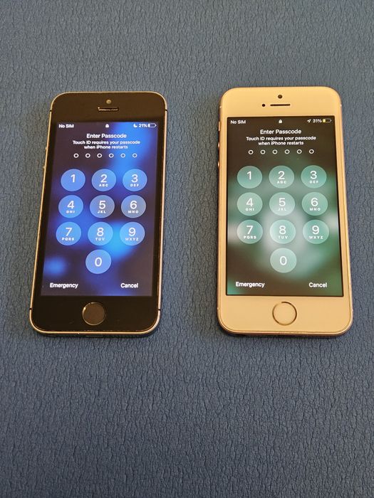 Lot 2 telefoane colectie/piese Iphone SE 16/32GB A1723 2016 + 4 cutii