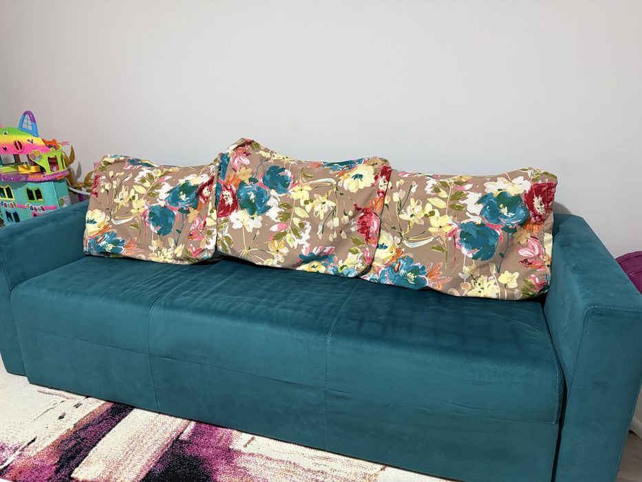 Canapea extensibila cu lada depozitare